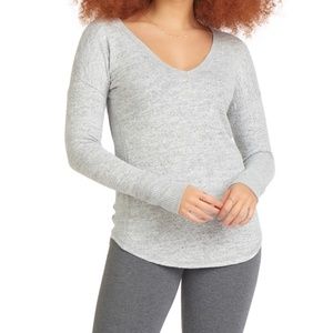 Black Tape Womens Size Medium V-Neck Sweater Light Heather Gray Long Sleeves